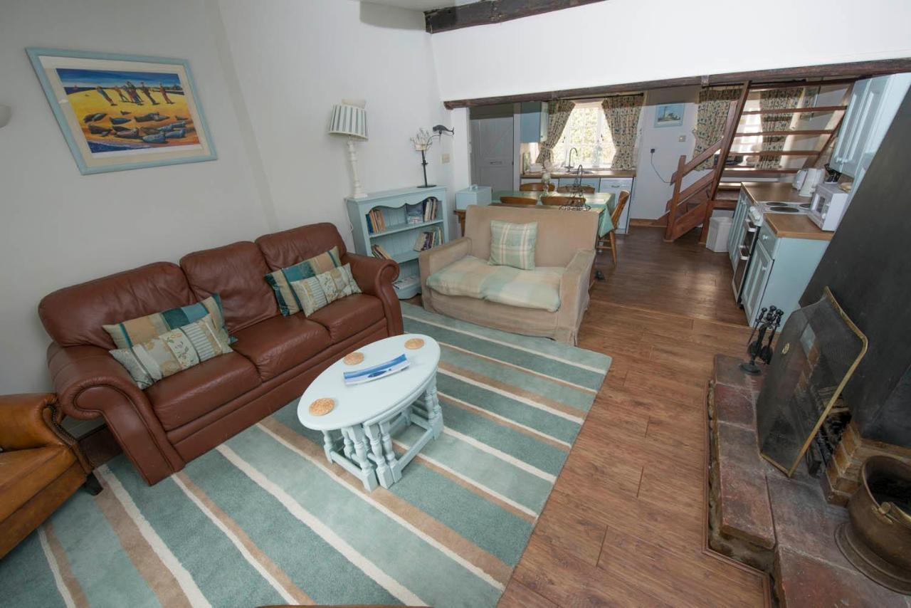 Buttercup Cottage Холт Екстериор снимка
